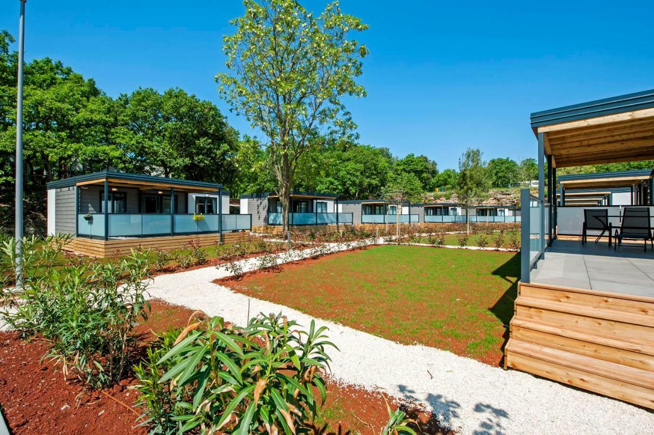 Tar-Vabriga Eurocamp Mobile Homes At Fkk Nudist Campsite Solaris מראה חיצוני תמונה